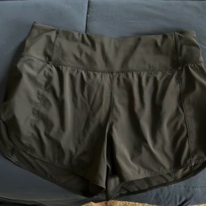 Athletes size medium 3.5 running shorts